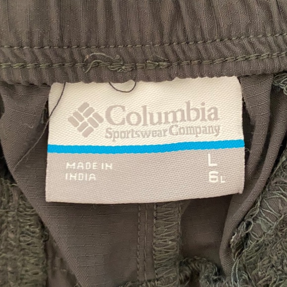 Columbia hiking shorts - Picture 3 of 3